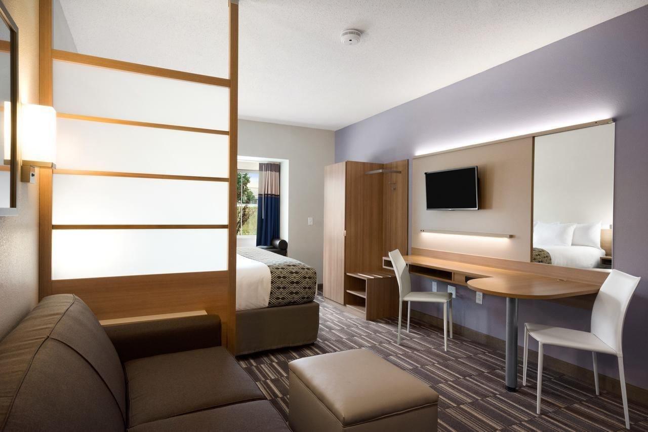 Microtel Inn & Suites By Wyndham Lynchburg Exterior photo